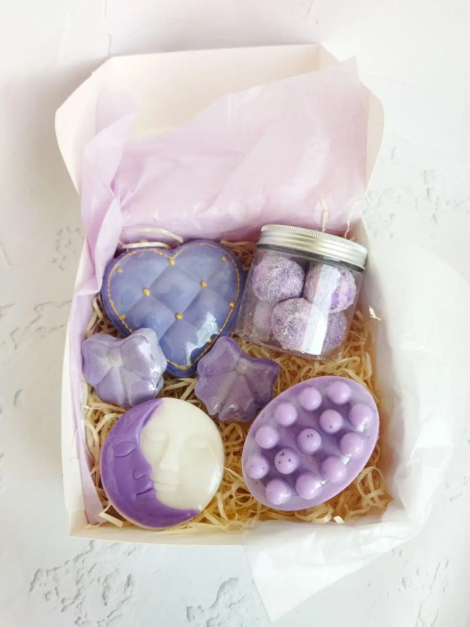 Spa set with bath salts, candle, reed diffuser and towels