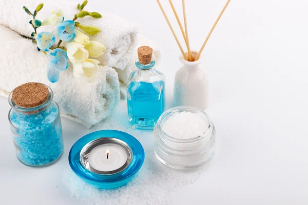 Spa set with bath salts, candle, oil and towels